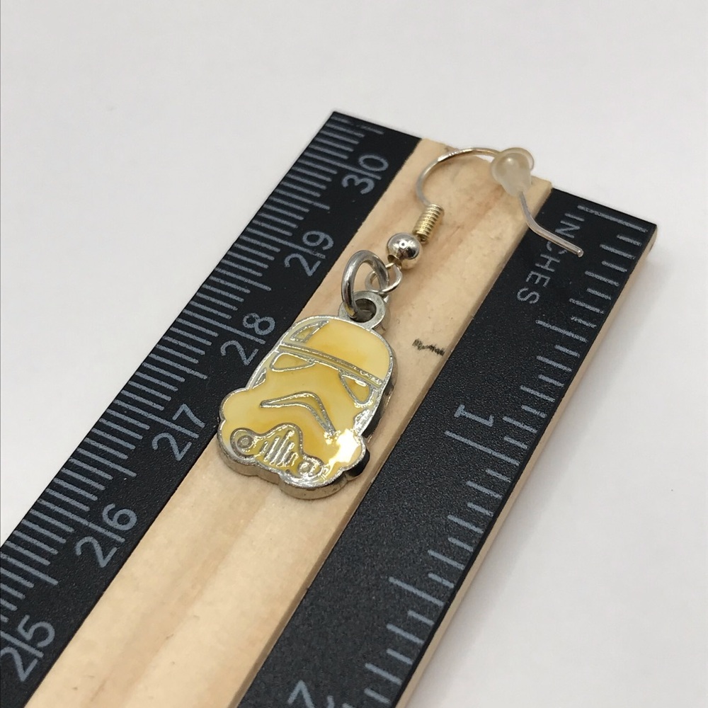 Vintage Star Wars Charm Earrings - Picture 3 of 4